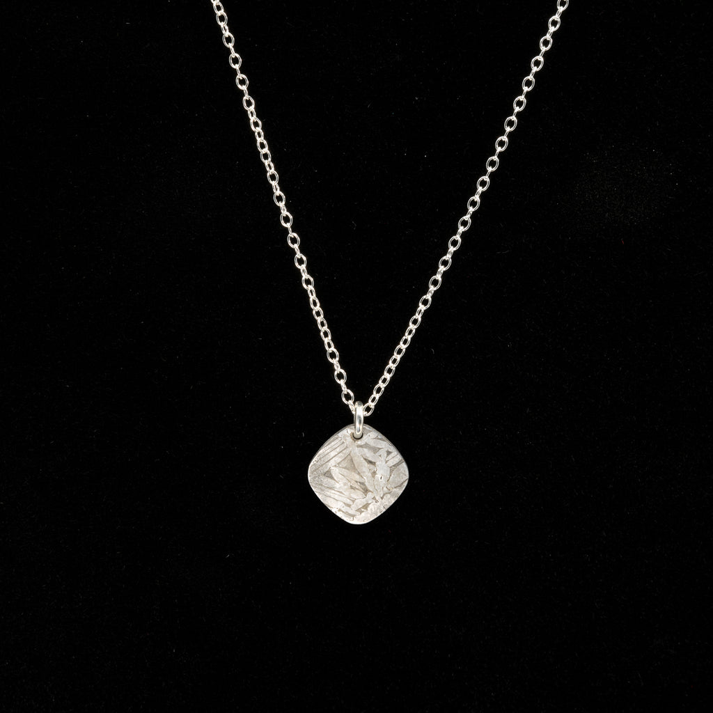 Small Bennu meteorite pendant necklace