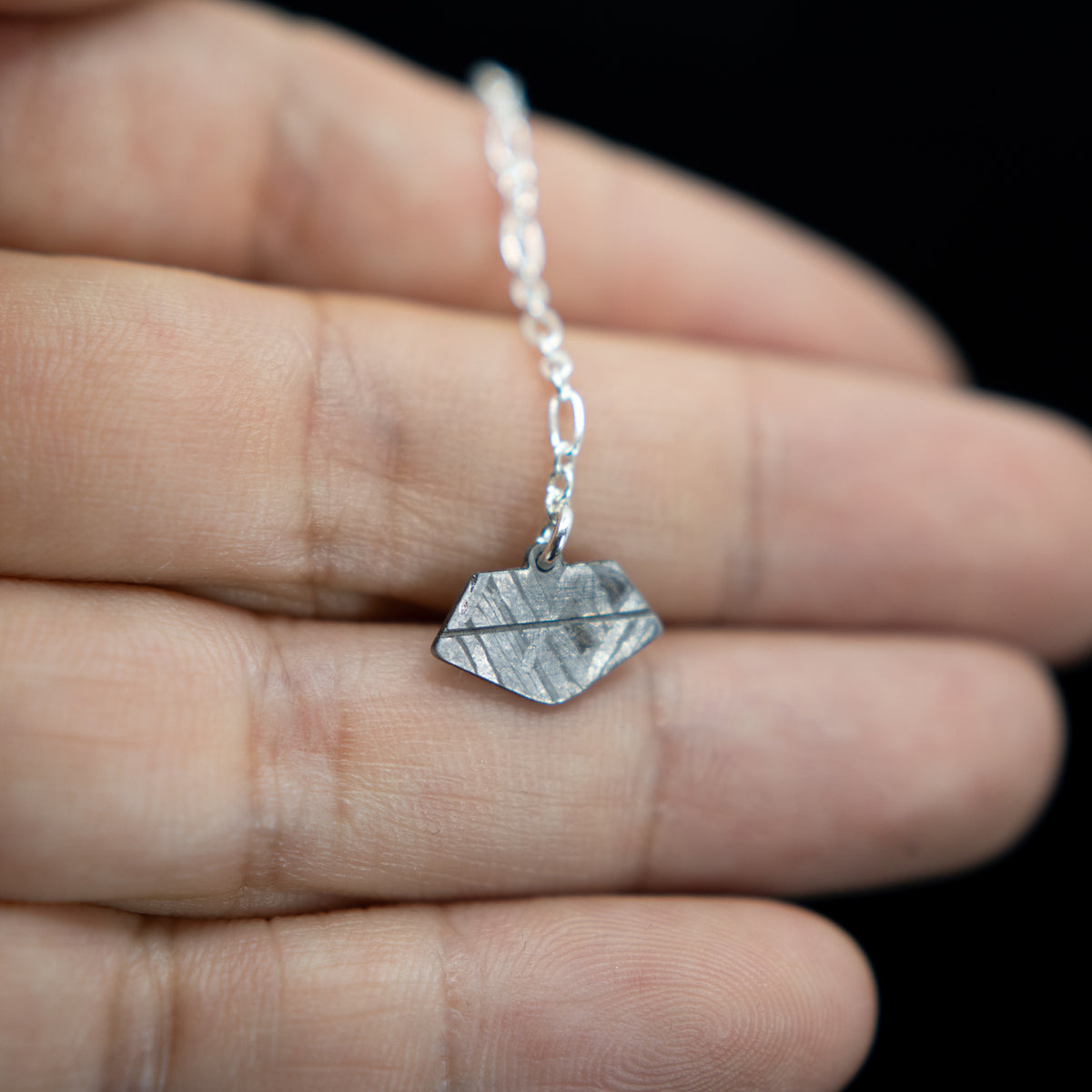 アクセサリー Etrarium Meteorite Necklace Amazon.com: Meteorite Necklace, Silver, Oval Pendant